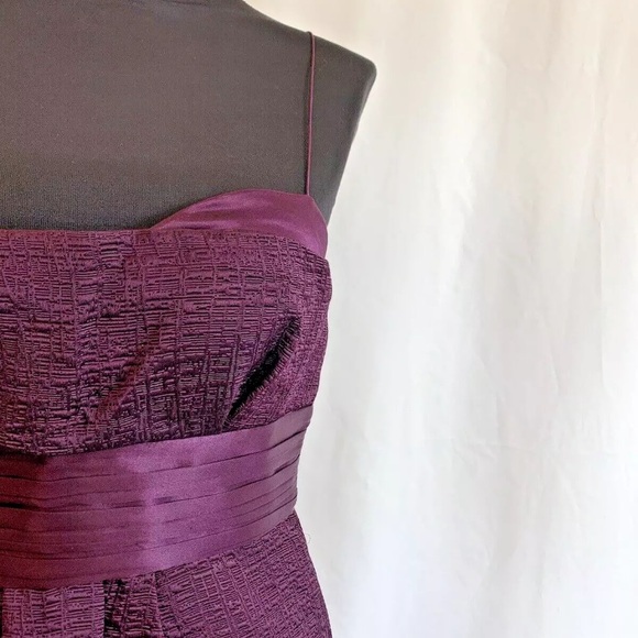 Elie Tahari Plum Purple Textured Cocktail Dress - Size Extra Small - Picture 2 of 5